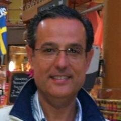 Enfermero. Quirófano Urgencias H. Clinico Valencia. Experiencia en Quemados, Urgencias, UCI, Hematología, Gestión de Enfermería, Docencia FP. Master TICS.