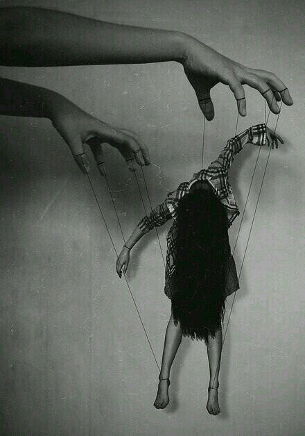 If you don't know me don't judge me. Fat. I'm die in life. My skin is like the paper. I read to scape. Music is life. Just one person understands you, yourself.