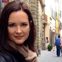 Wife, mother, open adoption advocate, writer and PR Pro