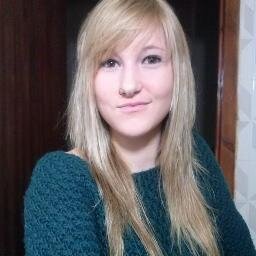 La gente pregunta, que es un RocknRolla?A todos nos gusta la buena vida,a unos el dinero, a otros drogas, sexo, glamour, fama, pero a un auténtico RocknRolla...