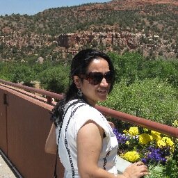 Dreamer,talker,trying to be writer,love to travel and cook,looking for new things to keep myself busy :)