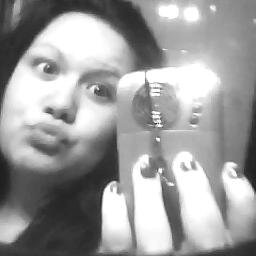 Solamente aquel que es demasiado fuerte para perdonar, una ofensa sabe amar.♥ ♥