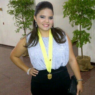 Marigaba28's profile picture. Indecisa / Amante de la playa, las cotufas, los cheetos, el tequila y los viajes / Médico (LUZ) / Especialista en hanging out with friends y soñar despierta.