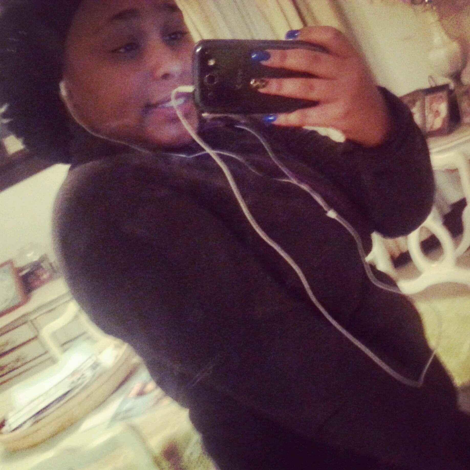 Whats Mines Is Mines ♥♥ Dont Get Hurt Out Here In The Streets ♥♥ &&& Dont Fuck With A Bad Bitch Out Here You Might Get Bit ♥♥♥♥♥&& I be with my 2/8/14 ♡♥♥♥♥♥