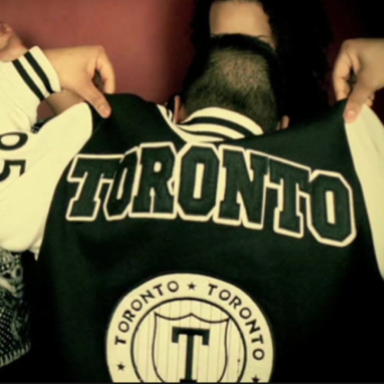 RealGuyanaTing's profile picture. 