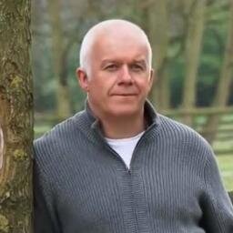 Inspirational life coach, counsellor, mentor, trainer, author and 6th Dan self defence expert with the Real Combat System.