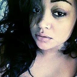 FlightsToParis_'s profile picture. College girl; IT major; destined for greatness; spontaneous; IG: _fortheloveofparis Kik: lostinparisland #PISCES ♓