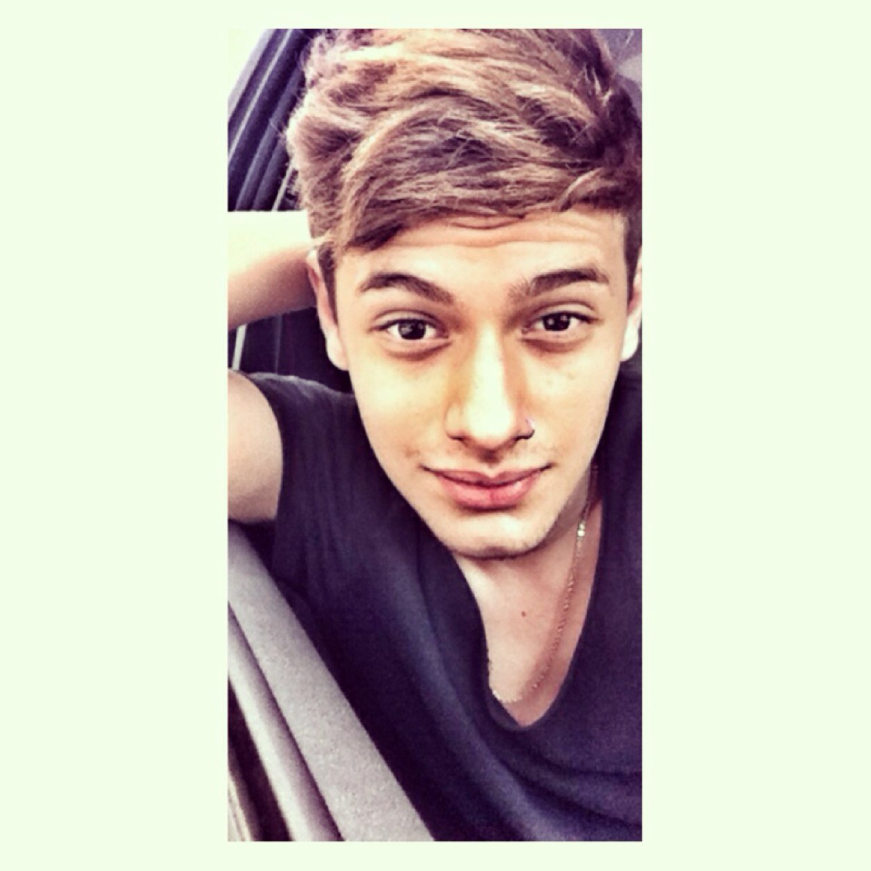19 Anos, Corinthianooo ✌ Facebook : Gui Dias Intagram: gui_94
