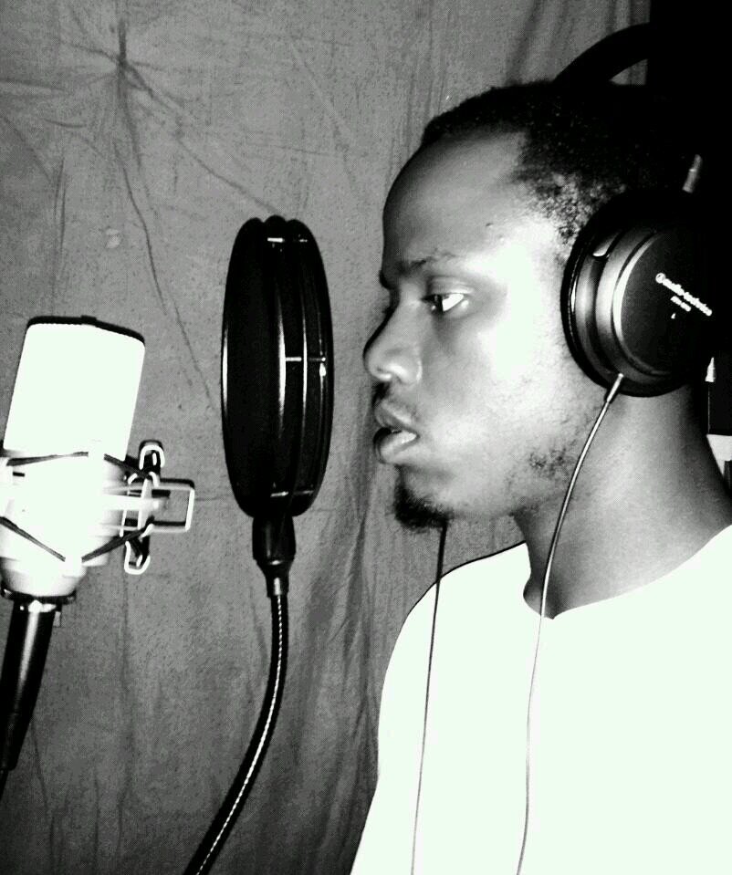 Artist/Musician - Collabs - theofficialdjdakid@yahoo.com - http://t.co/j2UiovCTRV - http://t.co/CSFfS2vd8N - http://t.co/TPLtcedRfW #LetsNetwork #MuzikkZone