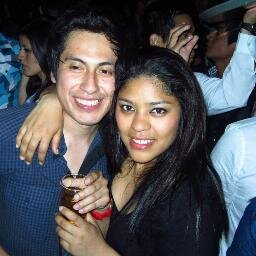 Soy una persona muy rara, me gusta beber y escuchar buena música.