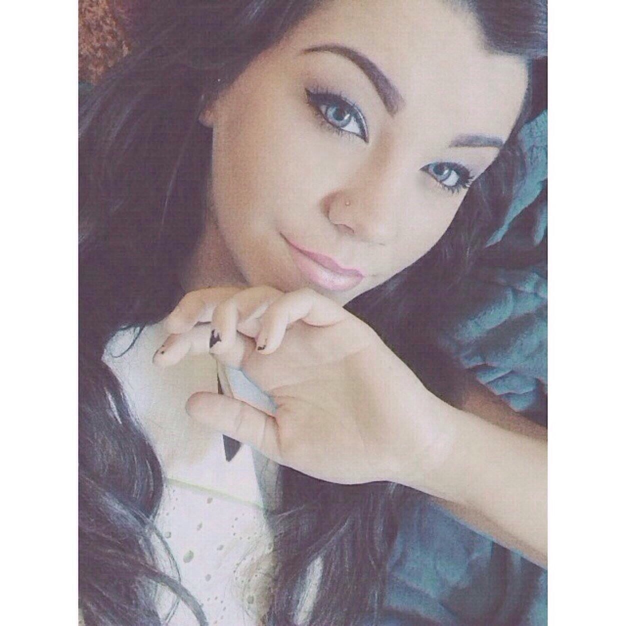 Your value doesn't decrease based on someone's inability to see your worth. | FL