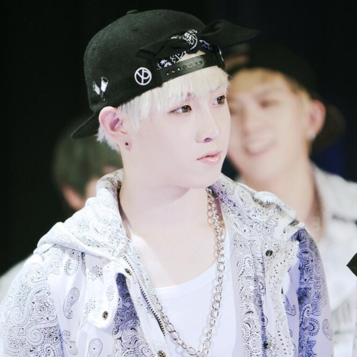 서궁 (박현호) |22 yrs. 1 May 1992| 179 cm. 65 kg. #텁덕