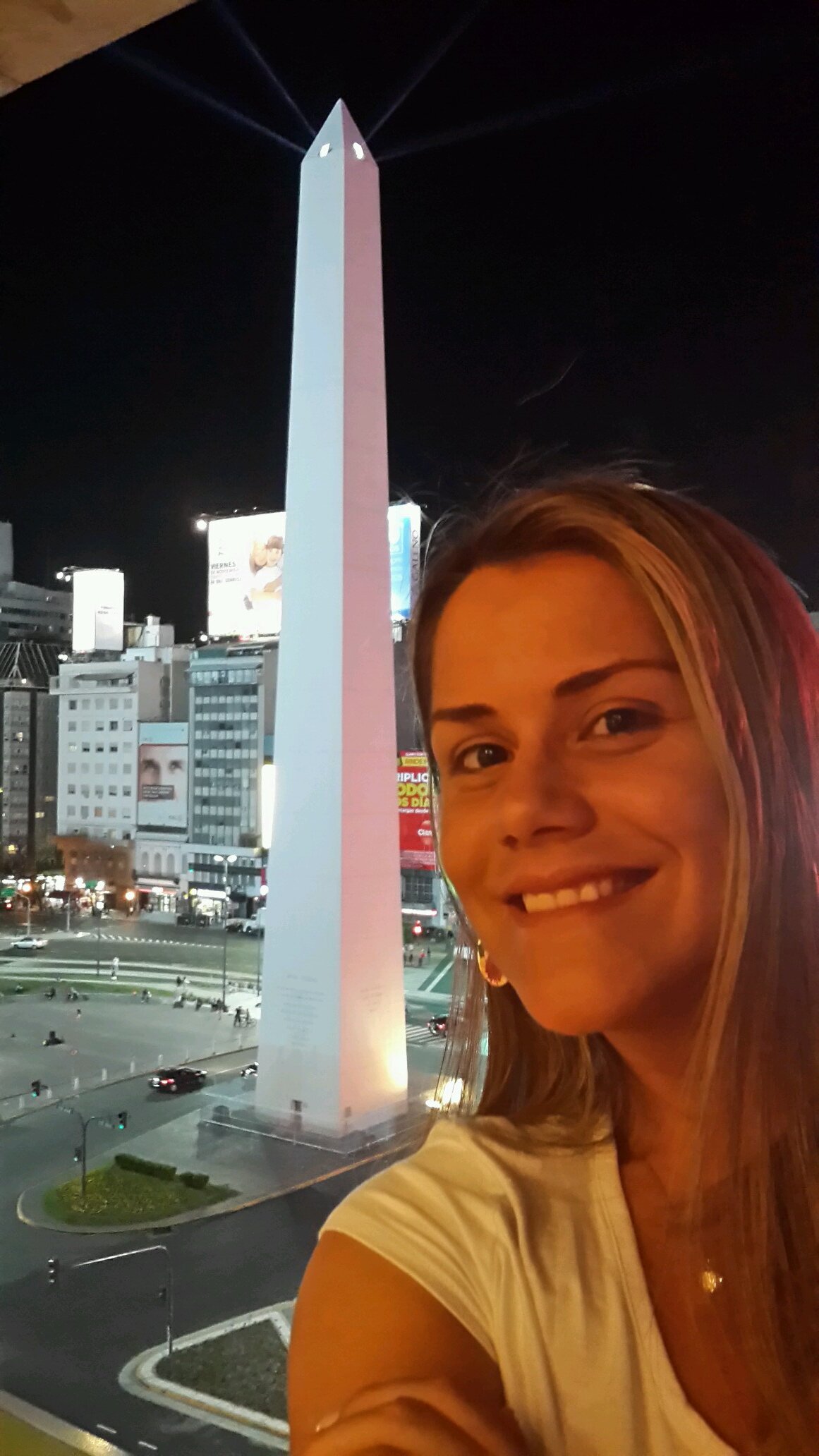 Mami de Fio y Anto 🌸, cómplice de Rody, Abogada MBA, Olimpista, Salesiana de ❤, Aliada de la Mater, amiguera y familiera! Agradecida a Dios por tanto!