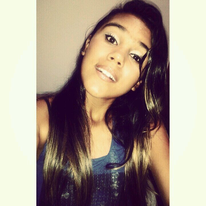 ☜ Olhei pro lado,e o bonde roubou a Bio -'            snap: beatrizbleitee