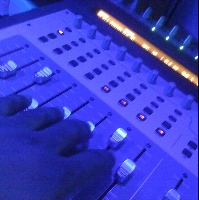 Multi-Genre Lover | Music Producer | Songwriter | CEO of Beat Encore | More New Music coming soon!