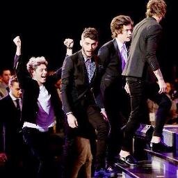 Boobear♥Nialler♥Hazza♥Leeyum♥Dj Malik♥ I'M DIRECTIONER♥ Sigueme y Te sigo :D