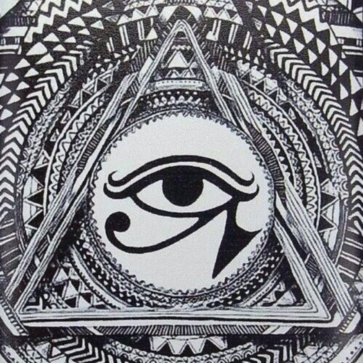 Perception creates reality. Thoughts manifest. Vibration flows through all.
13 love kings and queens