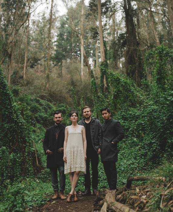 growandtwine's profile picture. Dreamy Nashville-California Folk with Ryan Devens, Roxi Pianko, Ryan Devisser, and Tobi Grunick.