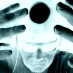 LOOPER / SKRATCHER