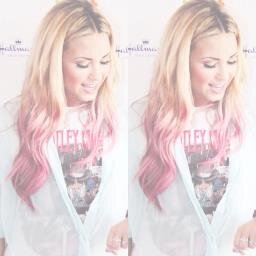 | Demi made me strong and brave with her words | Ariana made me feel good about myself | I SAW DEMI HOLY SHIT |