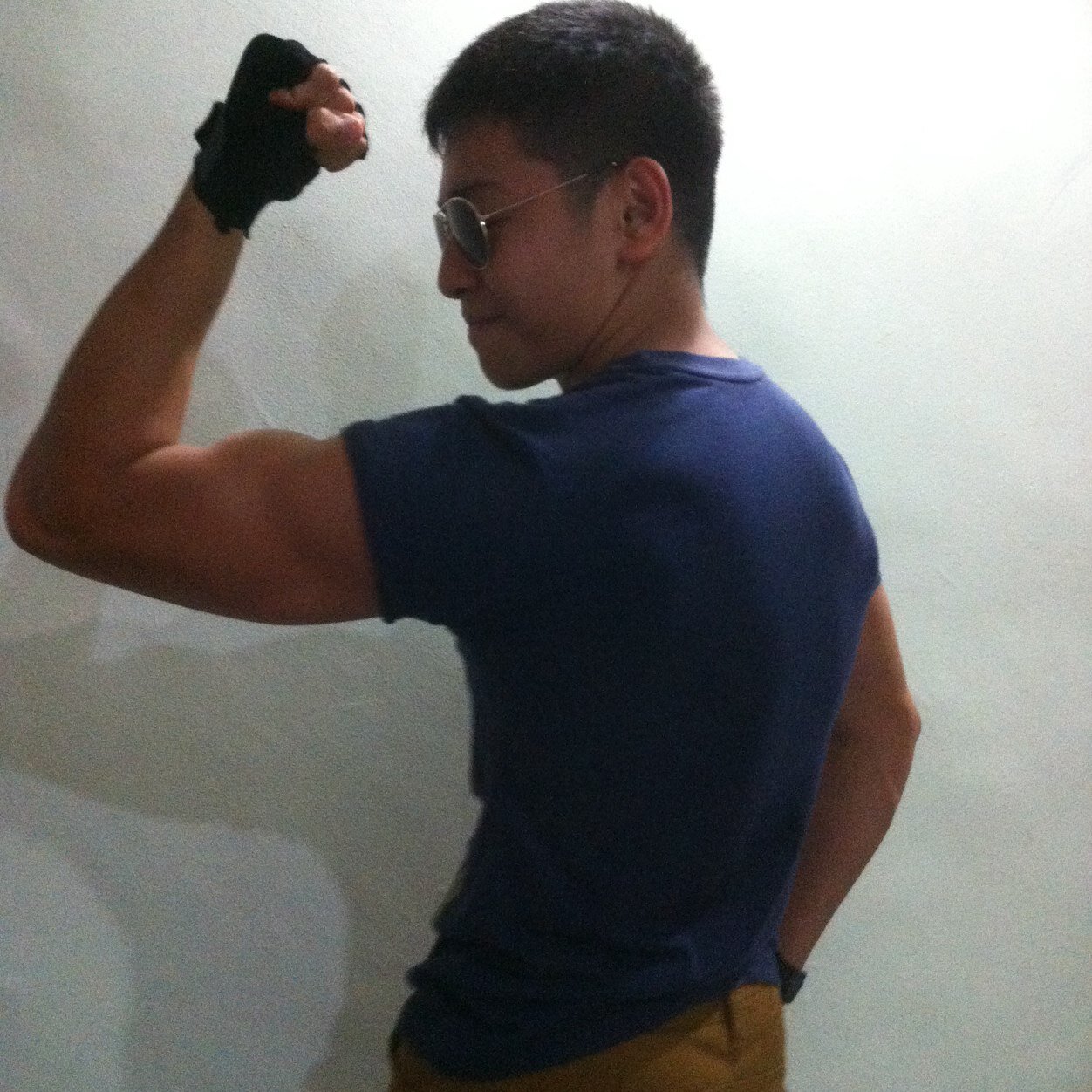 floateryao23's profile picture. Work hard,never back down. Don't regret✊ Me hate vulgarities