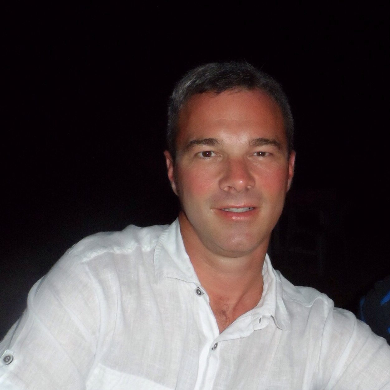 cediedi's profile picture. Champagne everyday?? Yes please..