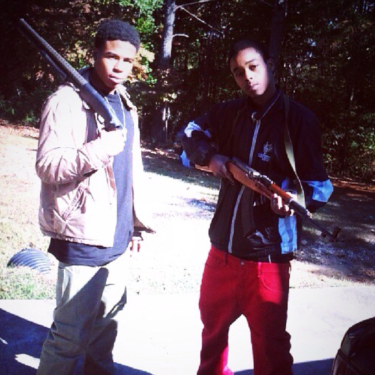 #YNS dat team, fuck a opp drill a opp thats all i know.... #6⃣0⃣0⃣Rip: LA'Capone ..... Rip: Tone ..... Rip: Ray Kelow #FreeNard #FreeJaff