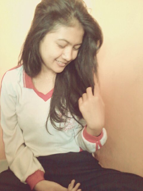 sayang bpk ..
syg ibu ..
sayang adek ..
syg kakak ..
syg pacar juga :*