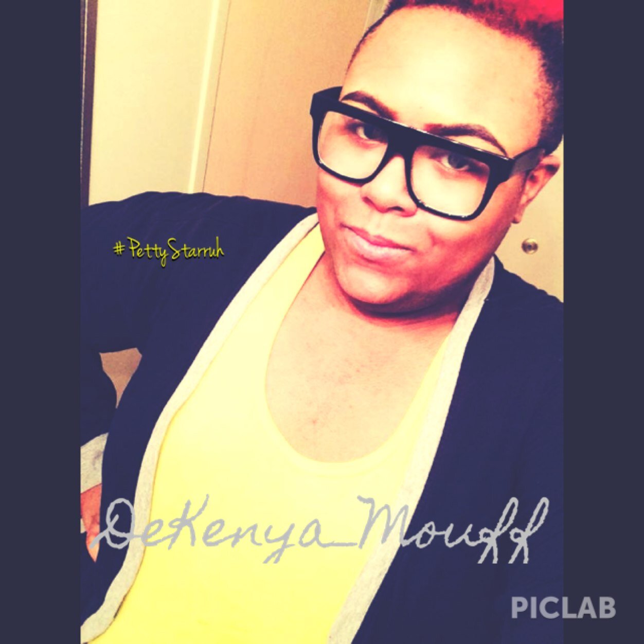 praiseCOUTURE's profile picture. Ummmm first and foremost IM ME NOW!! LIVING MY LIFE!!! #TeamSinger #TeamMe #TeamLAUGHTER :) #TeamFollowBack