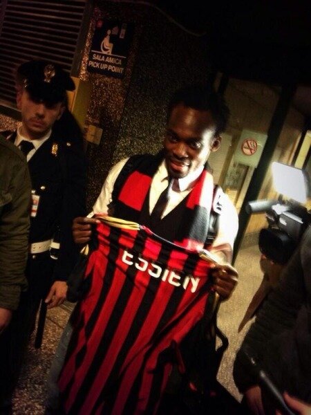 fanbase Michael Essien from Indonesia, player AC MILAN, always support @acmilan and @michaelessien, tidak hanya membahas tentang AC Milan !