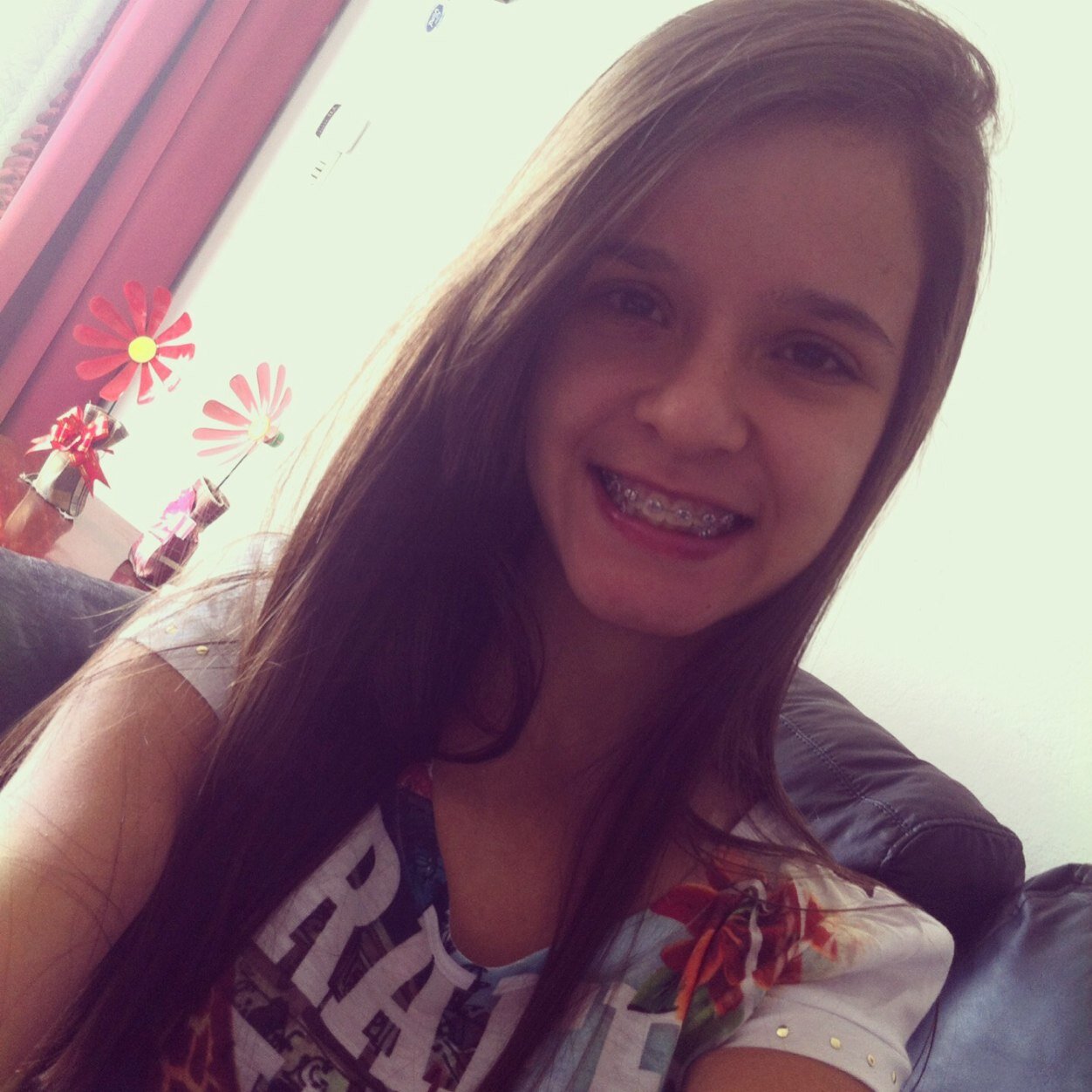 Sou como você me vê.
Posso ser leve como uma brisa ou forte como uma ventania,
depende de quando e como você me vê passar.