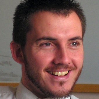 Victor_Lavrenko's profile picture. Assistant professor at the University of Edinburgh. Information retrieval, machine learning, event detection,  image search, big data.