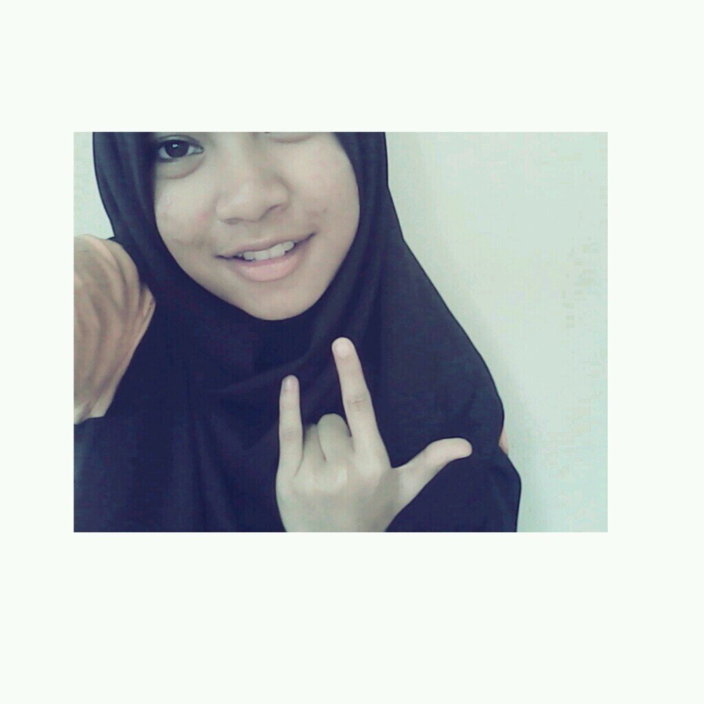 iffa syahirah ..... encik kamal daugther ..... instagram :iffakamal   wechat ID :iffakamal .......im taken ...follow me and i want to follow you back ;) :) :*