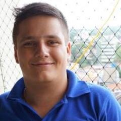 Tô feliz, tô despreocupado, com a vida eu tô de bem.