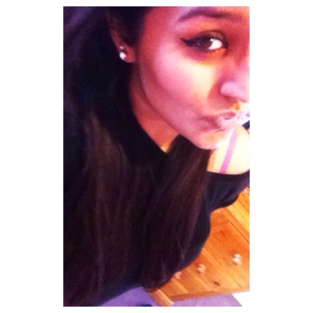The one and only.. Me! ;) Hit the follow button n i'll return the favour! :) 
Instagram; Ninaa_Kaur
#TeamKliicks