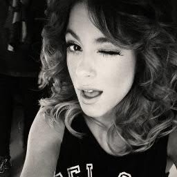 Tinistas❤️ pagina oficial: http://t.co/2CjIuWh57F  FACEBOOK: https://t.co/QNVeKDBbaf  #VIOLETTA;) Mi 2pagina en Twitter.