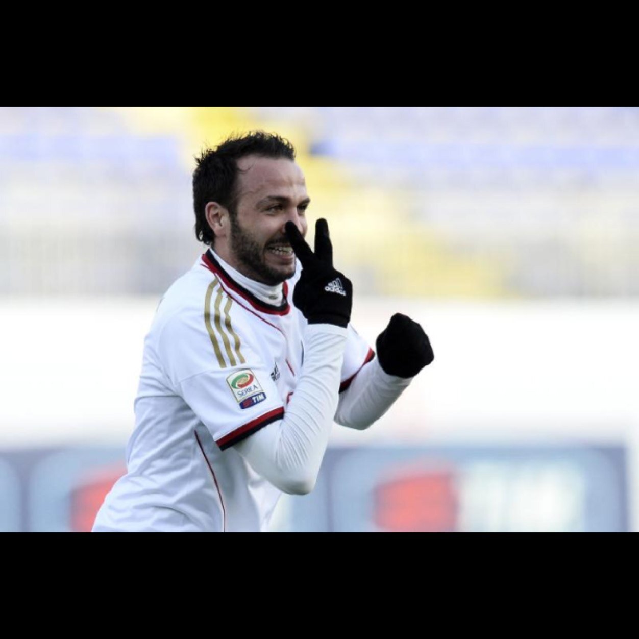 Ragazzo classe 97 amante di calcio e di Milan. Tu che leggi devi morire ah.