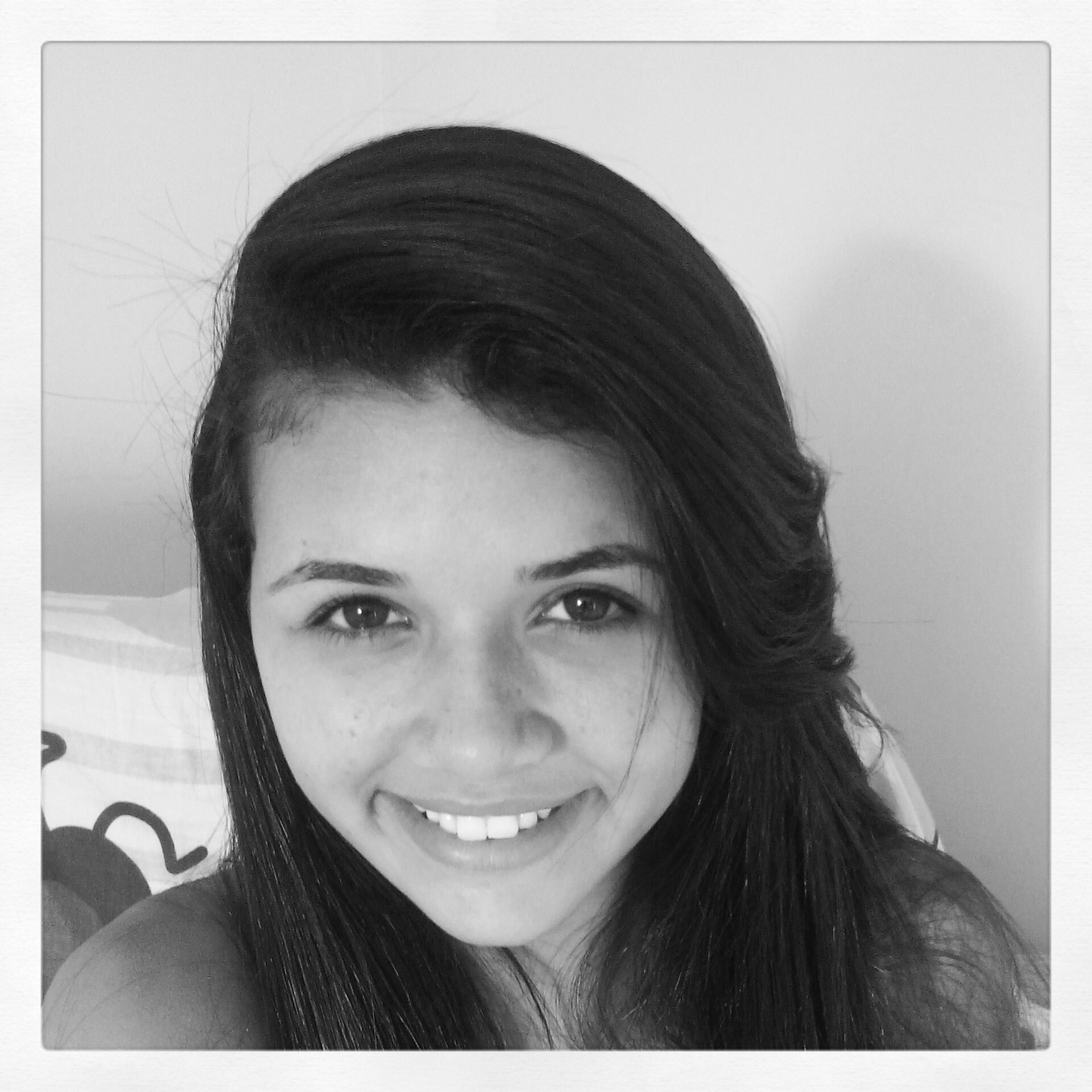 Sou minha maior fã , divertidissíma , alegre e idiota . bj p tu :8