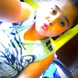 hola soy carla solo tengo 11 años amo a justin y a matt son mi cantante favorito los amos (te amo JUSTIN BIEBER