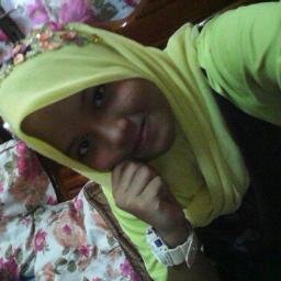 duduk umah goyang kaki....hhahahah...seyum slalu