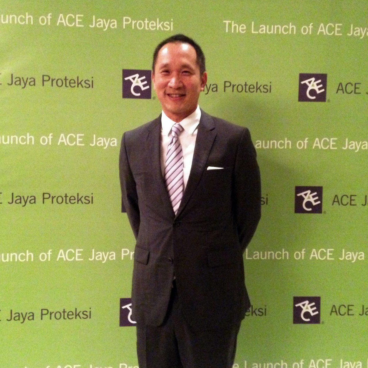 CEO of Wahana Artha n Sahari Investments Group, the most integrated motorcycle services in Indonesia n also hospitality business. Married with 3 daughters.