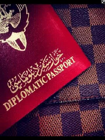 I'm Mohammad, i'm 17 my birthday on 28-7-1996 &ask me for follow back ♥ ;*