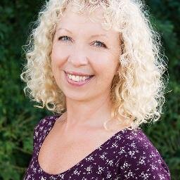 Juice Therapist and Life Coach offering luxurious holistic Spa days & Juice Detox Retreats at our farmhouse near Totnes, http://t.co/CiyljRUitD