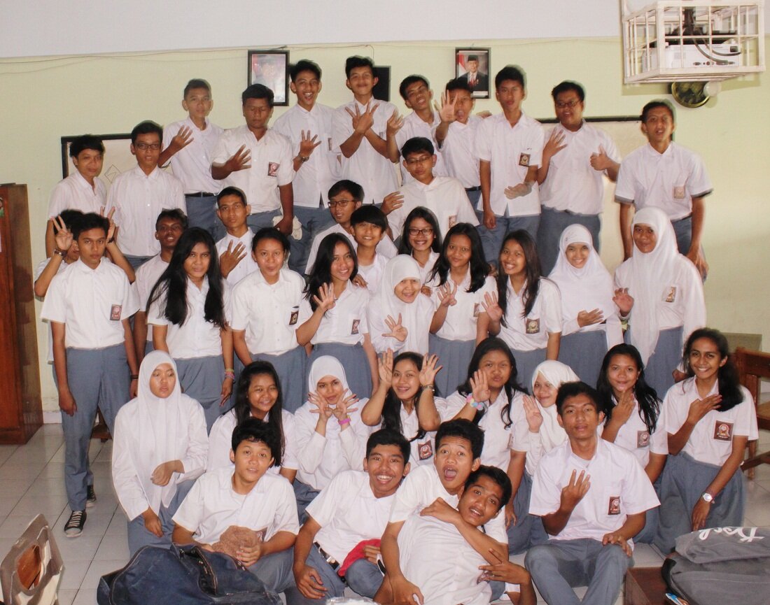 XI SOCIAL 4 is part of PULVERIZE 63 2015. We are here, we will still together. Miss Fia is our Mommy♥ see you later :') #Yangbelummandidilarangmasuk