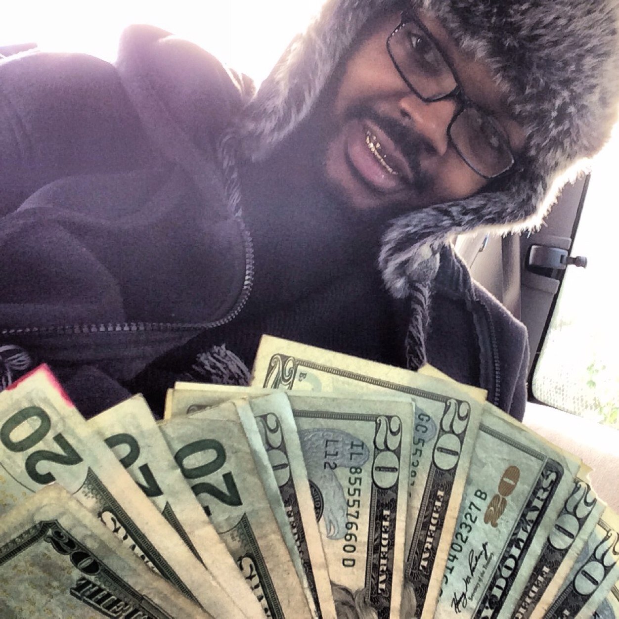 up incoming rapper from the #bayarea #oakland to be exact, I go by the name of #icey for booking poloroblauren@gmail.com I.G poloroblauren