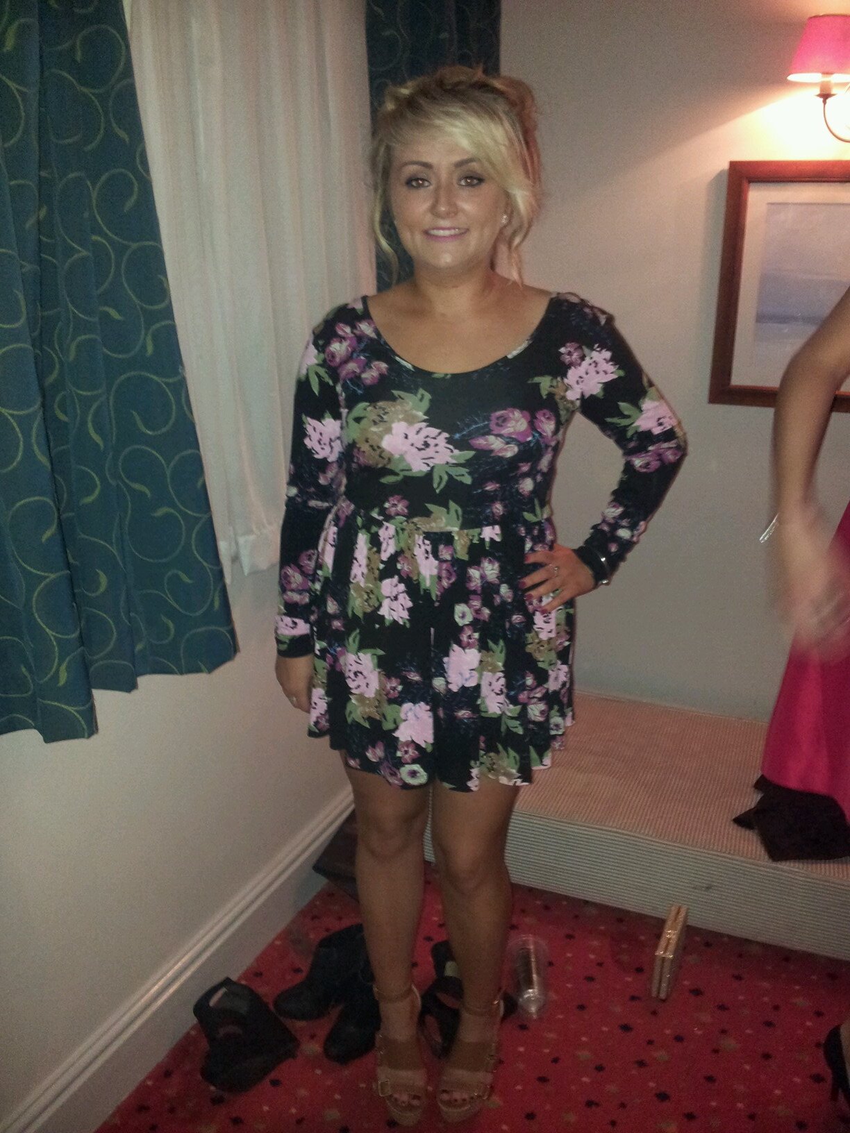 Danielle Robyn Agnew Profile
