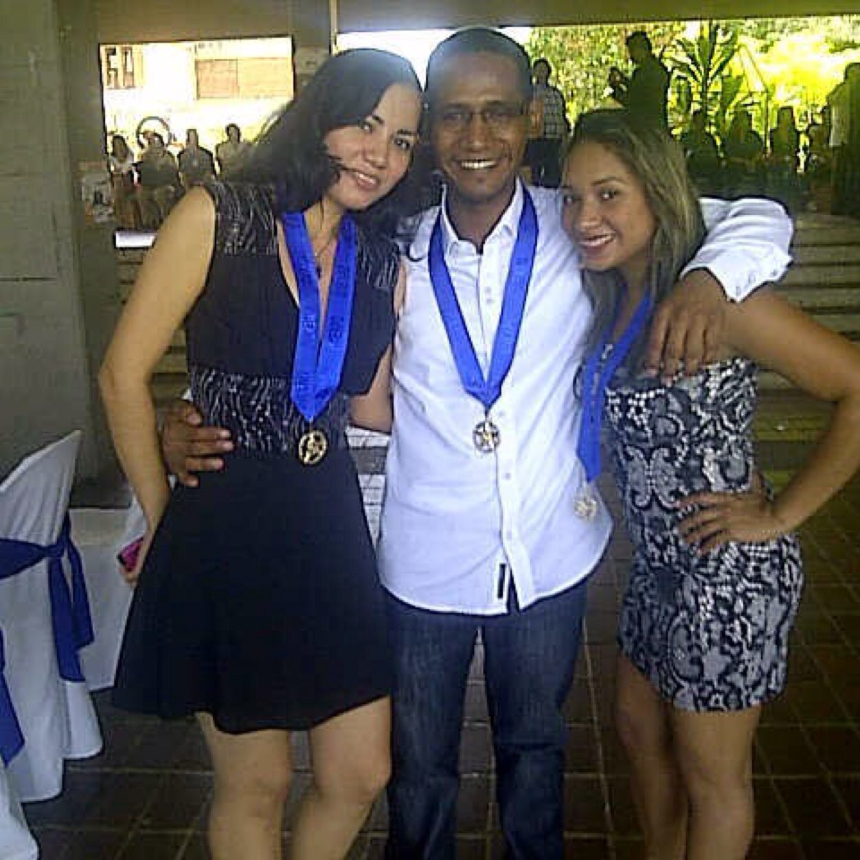 El Negro Aray---- quien mas