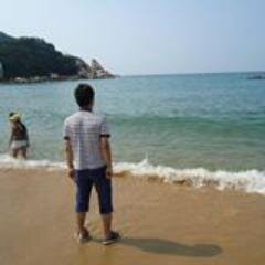 tatsushi1989's profile picture. 一般的な解釈だと社会的事業、投資、哲学などに興味あります。スポーツ、読書、旅行、音楽などが趣味です。けどそれらに本当に興味があるのかは謎です。