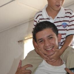 Enamorado del beisbol,las alitas son mi perdición y mi familia mi mayor bendición.