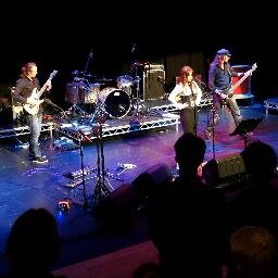 Everlust are a 4 x piece female fronted rock/goth band from Berkshire with an ever so slightly dramatic edge \m/